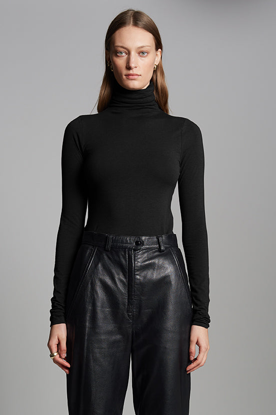 ANA T-NECK KNIT - BLACK