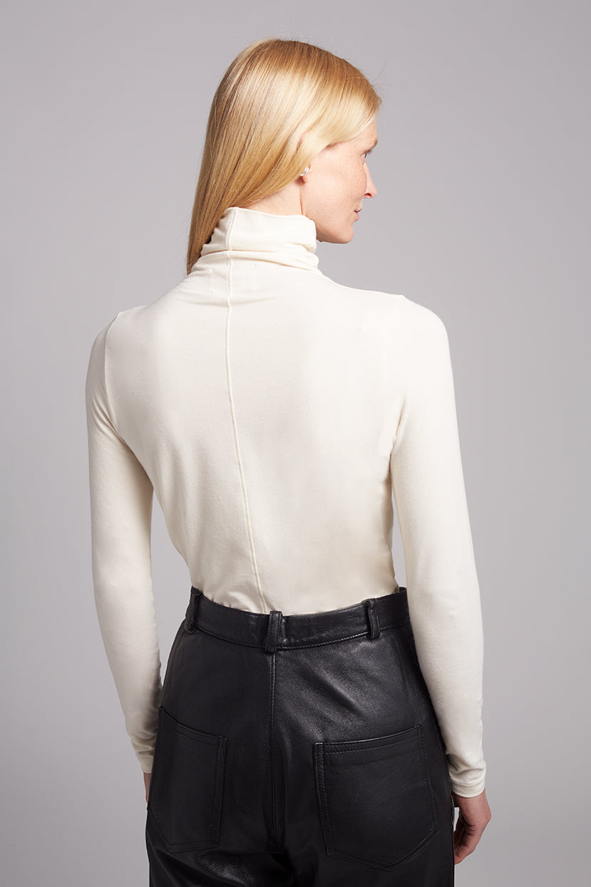 ANA T-NECK KNIT | IVORY