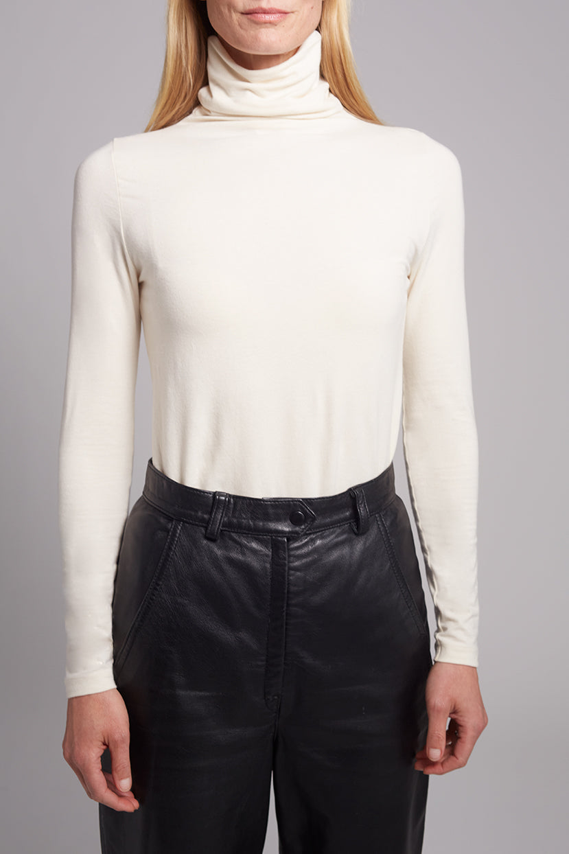ANA T-NECK KNIT | IVORY