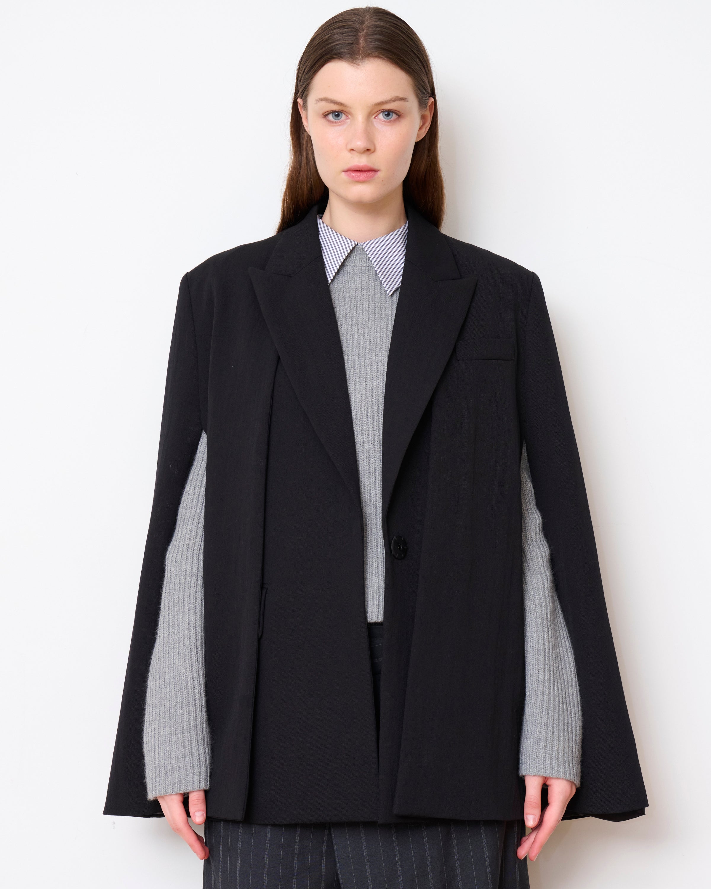 The Avenue Cape - Black