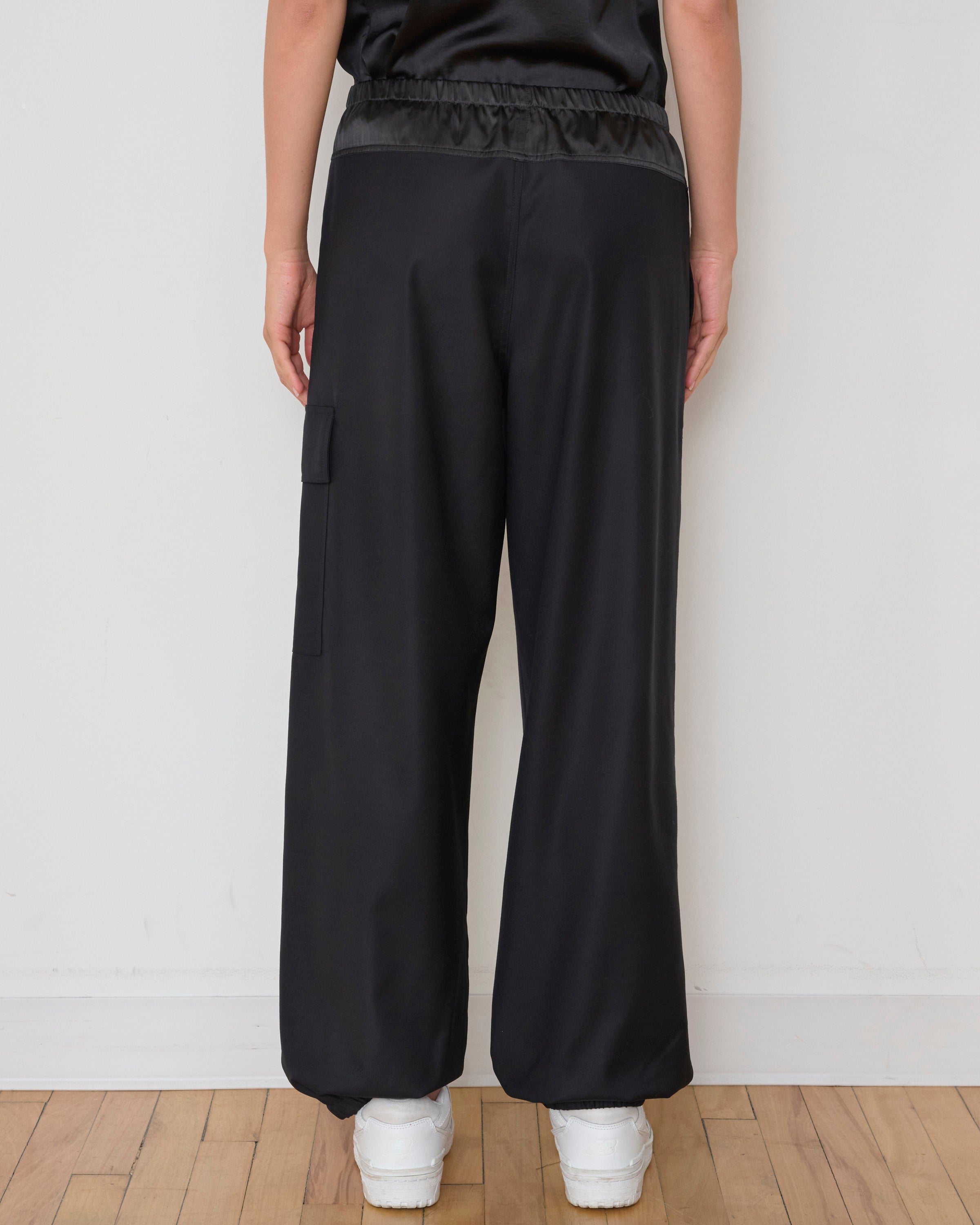 Bootleg Cargo - Black