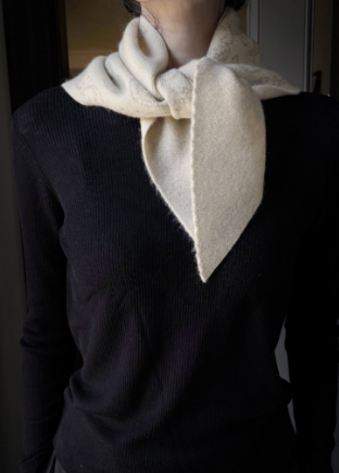 CASHMERE BANDANA - candlelight w/ natural bandana