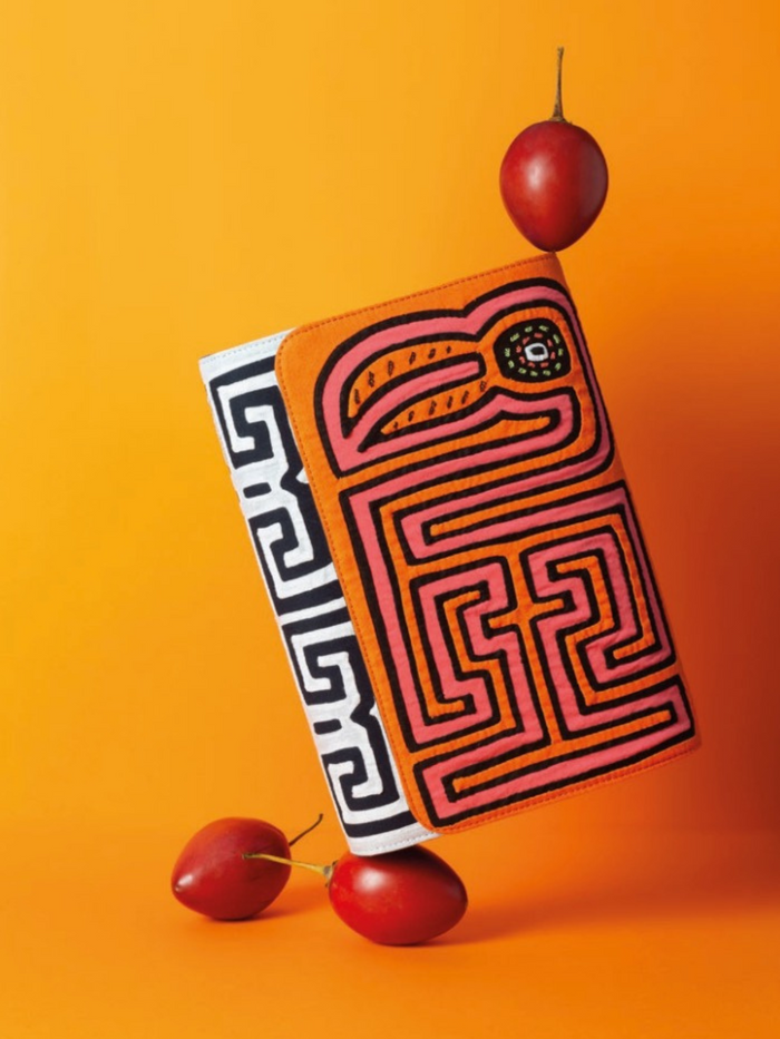 How to Style Statement Bags with Statement Jewelry: Break the One-Statement Rule