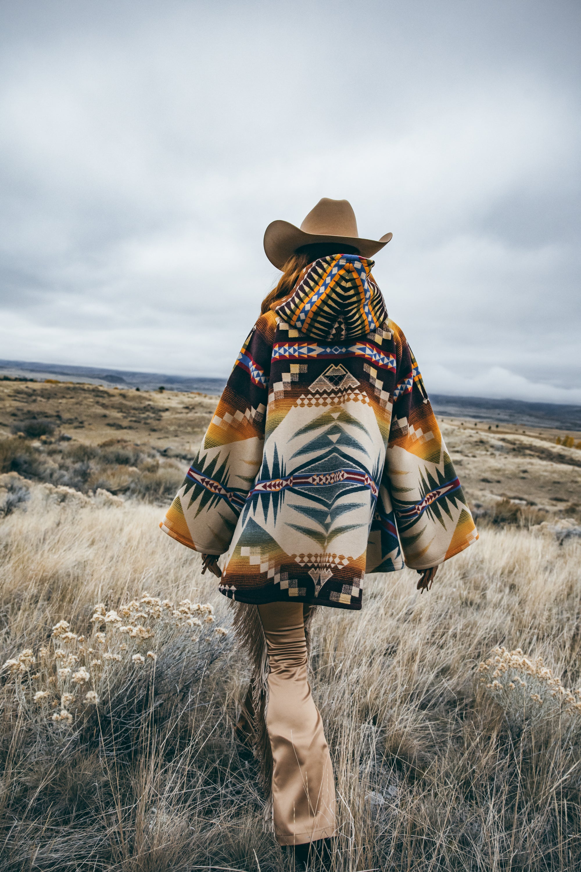 MYSTIC LAKE CLASSIC CLOAK