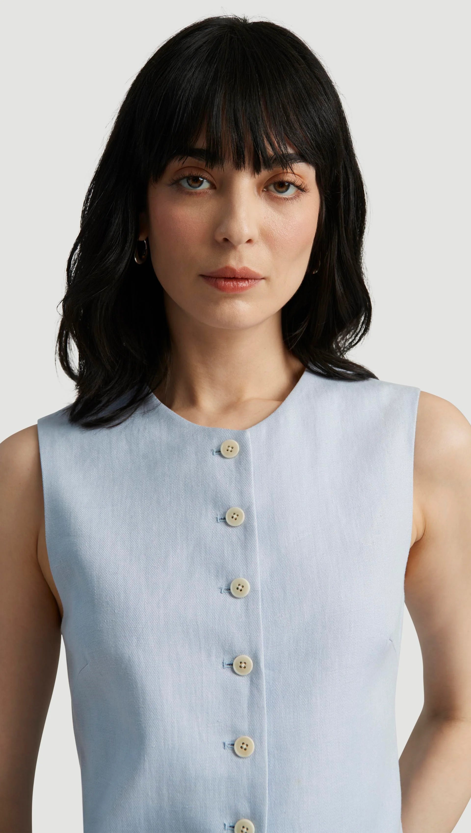 HIGH NECK BUTTON WAIST COAT IN LINEN TWILL - GLACIER BLUE