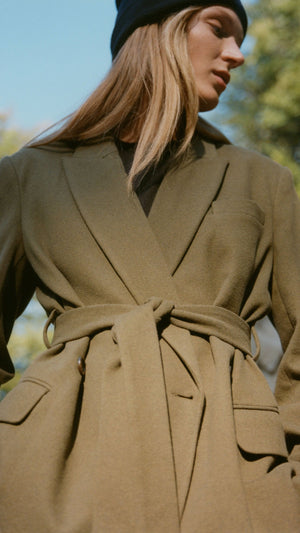 Belted Blazer in Cozy Jersey-Army