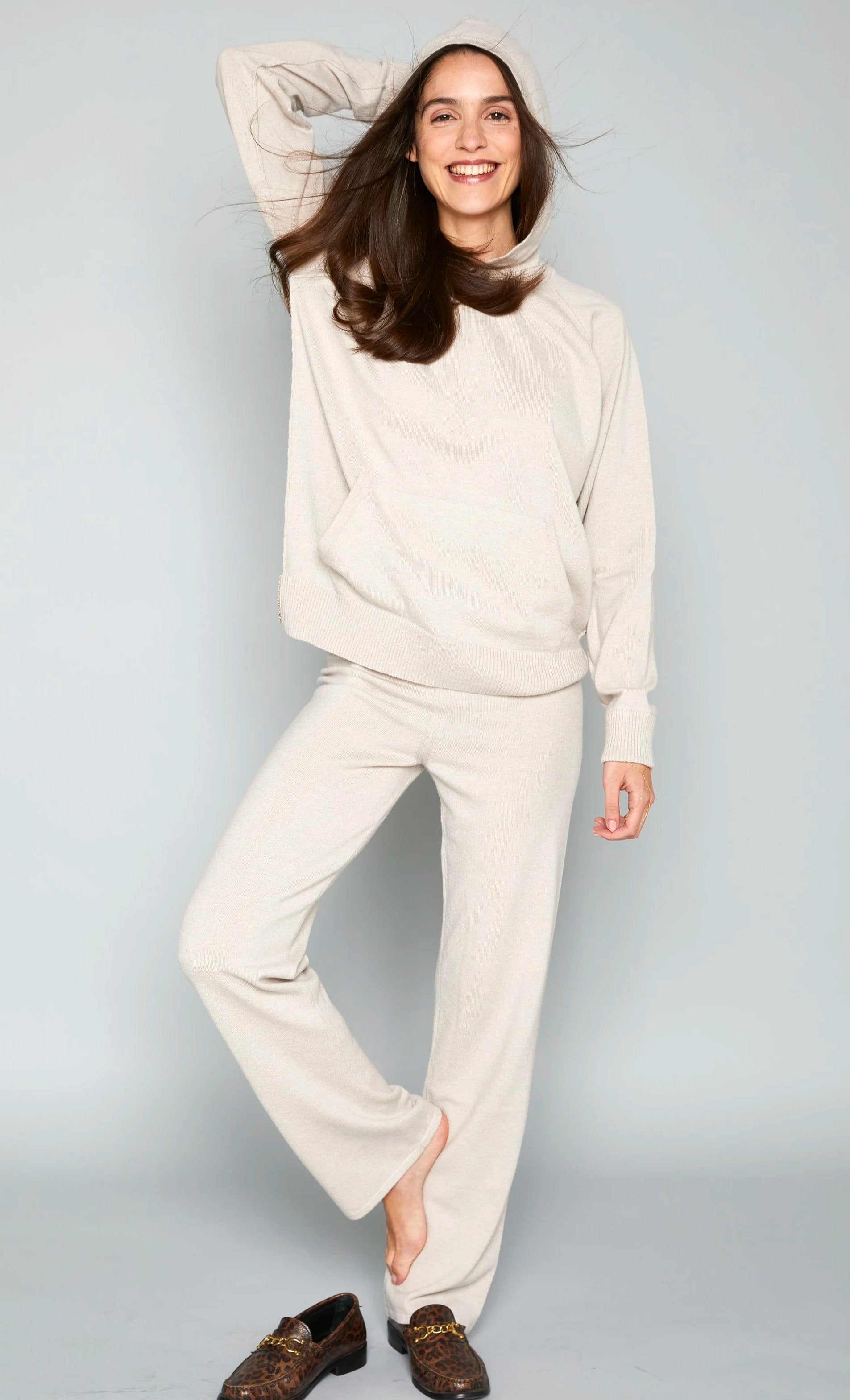 BROOKLYN BEIGE SWEATER