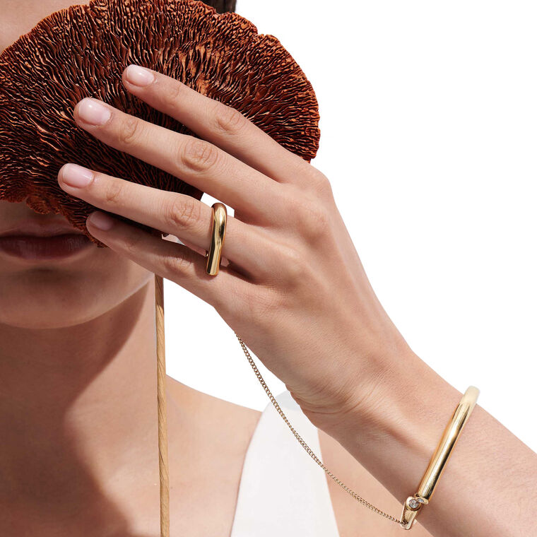 MARLO RING TO WRIST CUFF