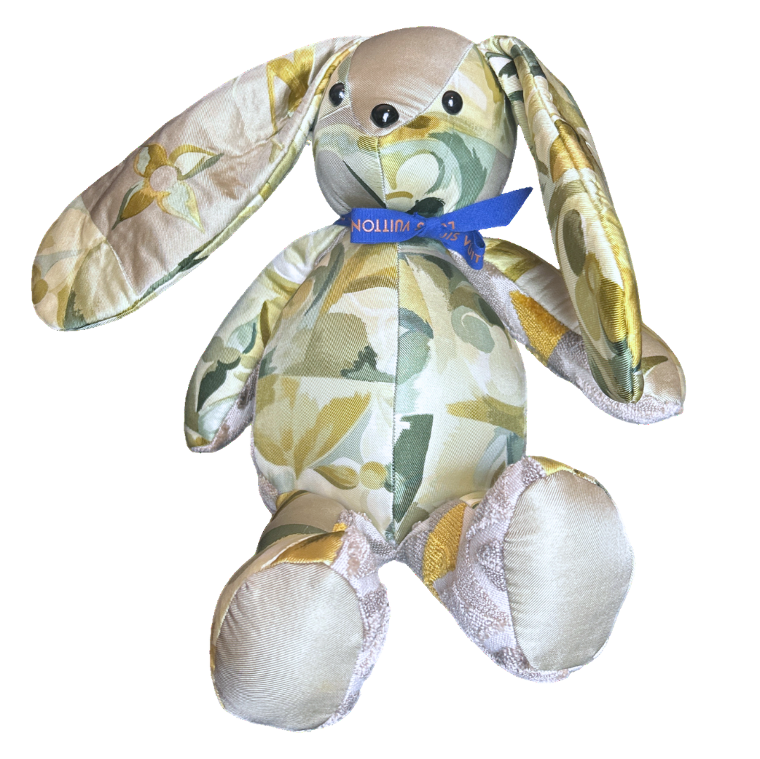 Louis Vuitton Au Fils du Temps Scarf Patchwork Bunny at Vintage Luxe Up