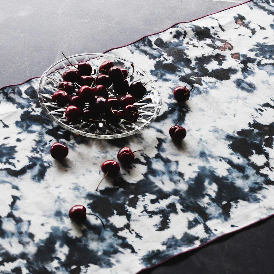 Grey Marble Signature Table Set - Napkins, Placemats + Runner