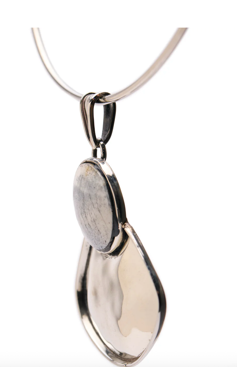 SICAN ALPACA METAL NECKLACE