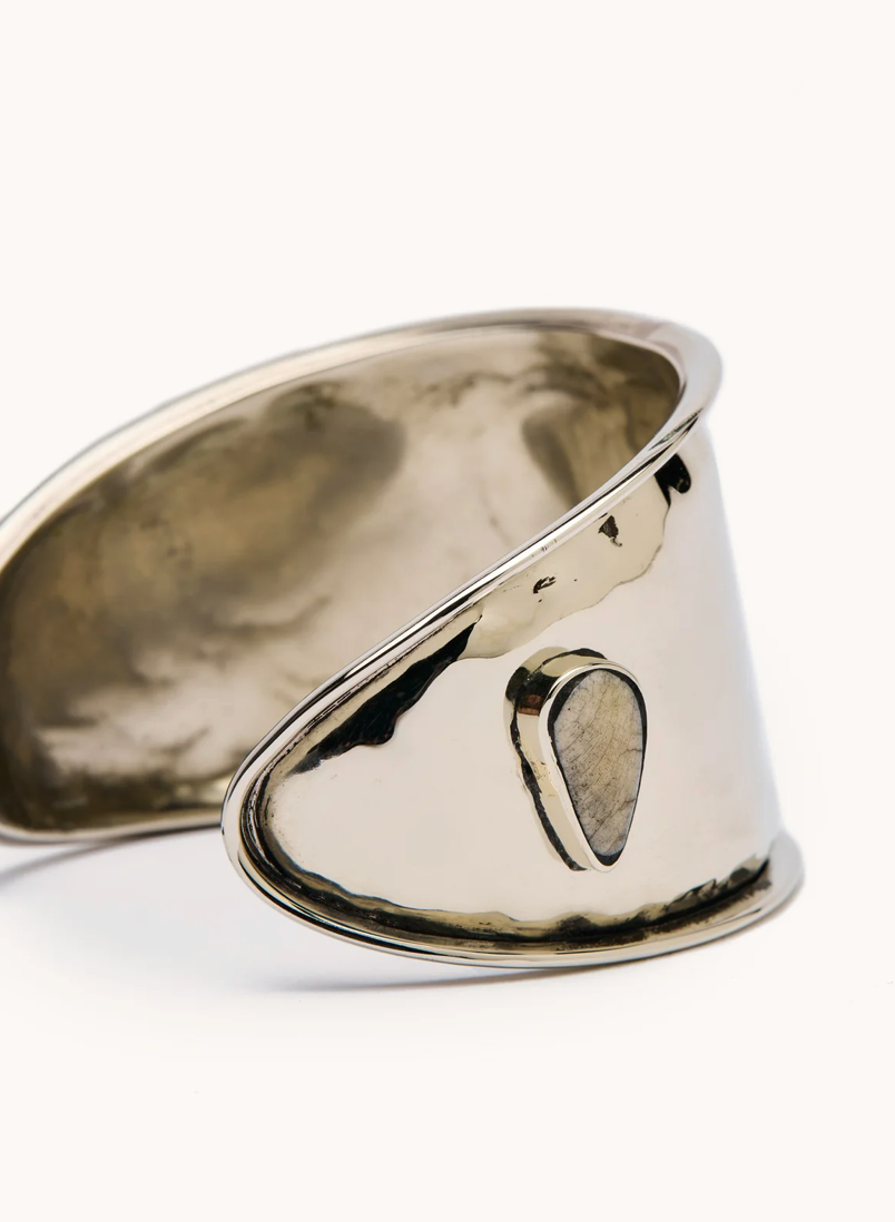 INCA ALPACA METAL BRACELET