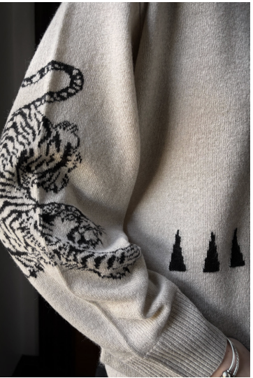 CASHMERE OVERSIZED TATTOO JACQUARD CREW