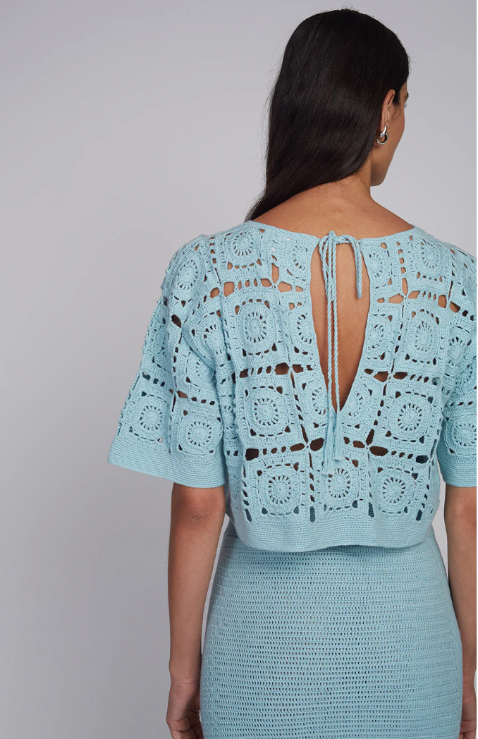 ARDEN CROCHET TOP I SKY BLUE