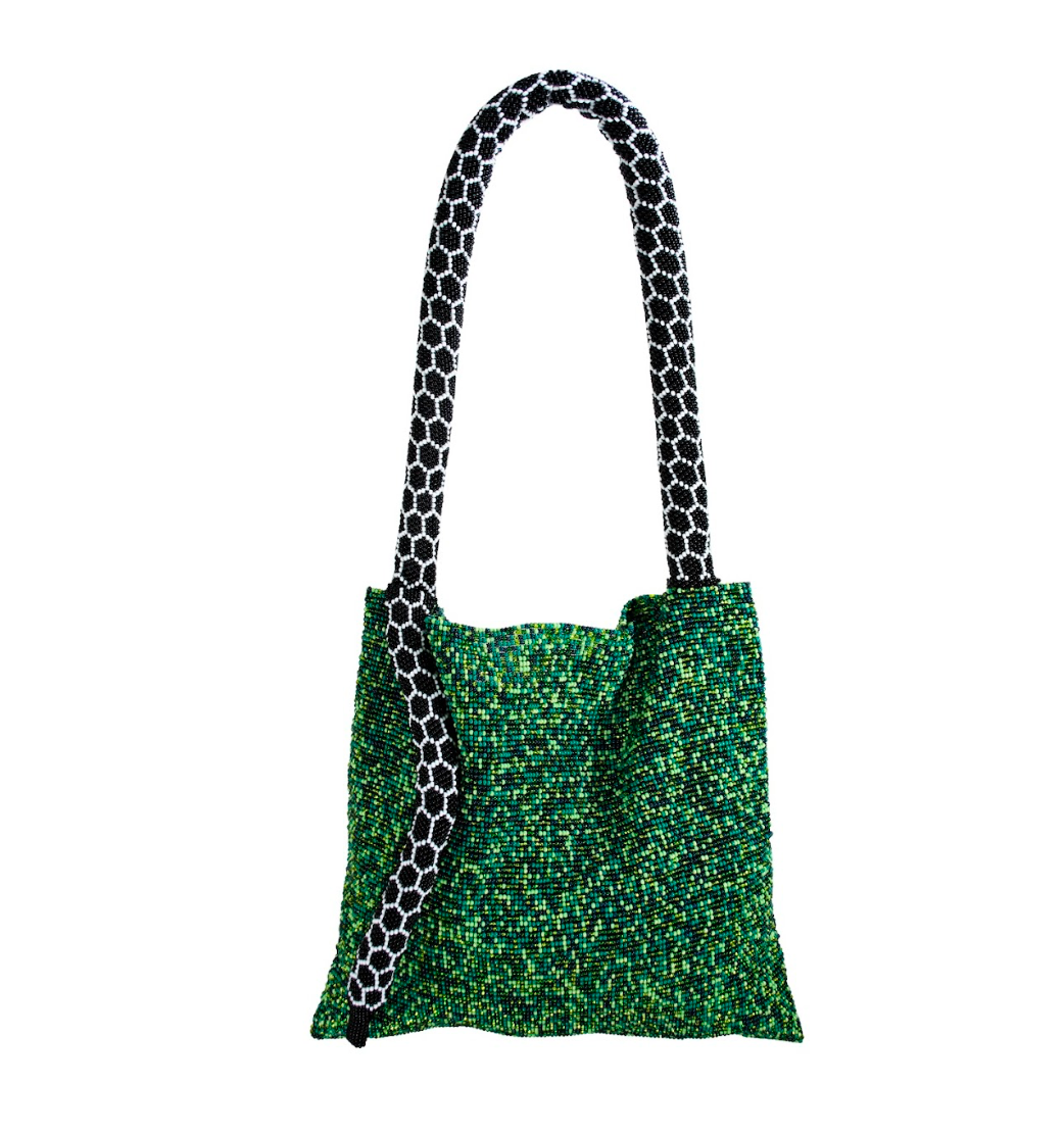 SMALL SERPENT IN GREEN & BLACK