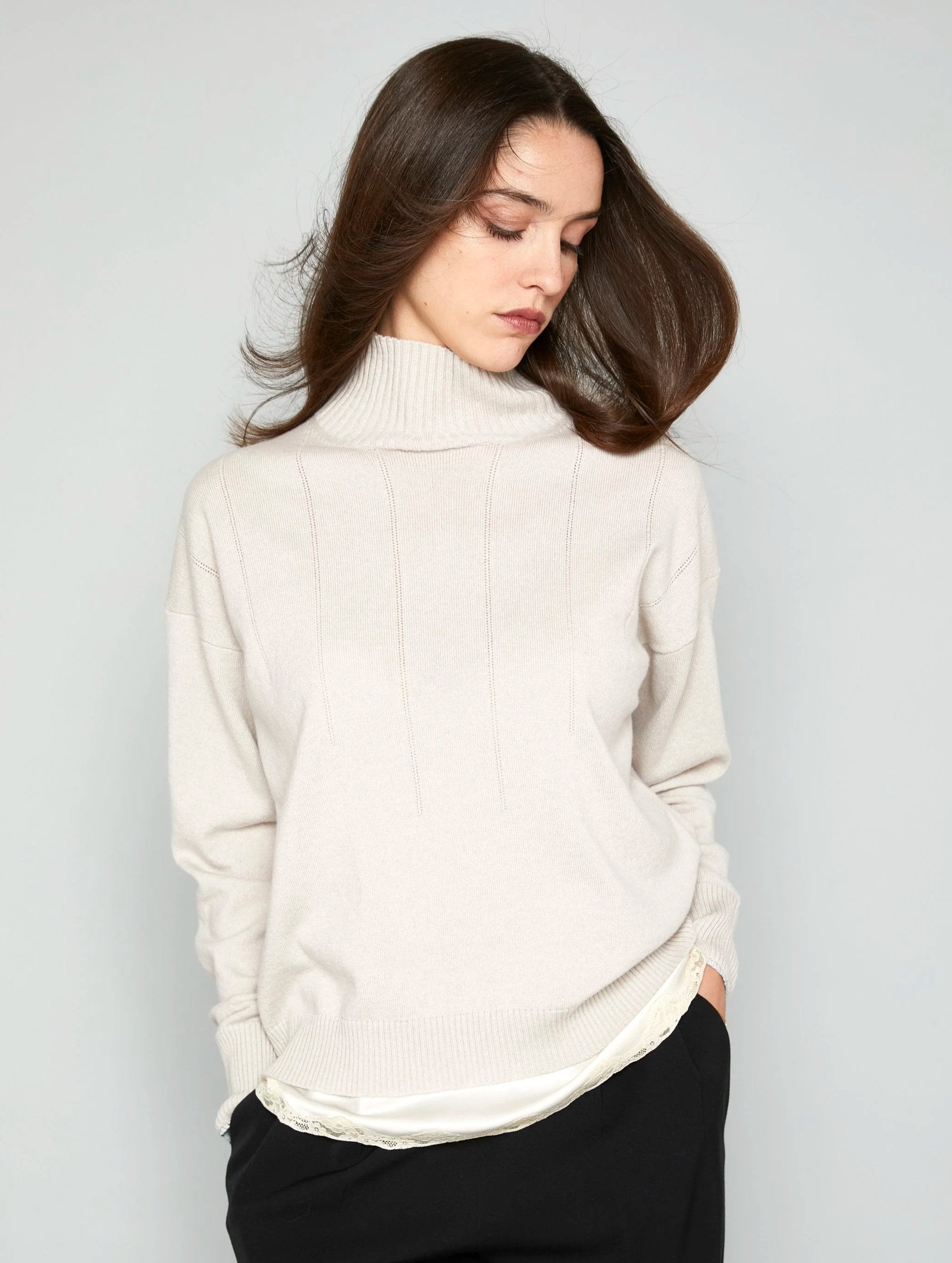 VIENNA SWEATER IN BEIGE