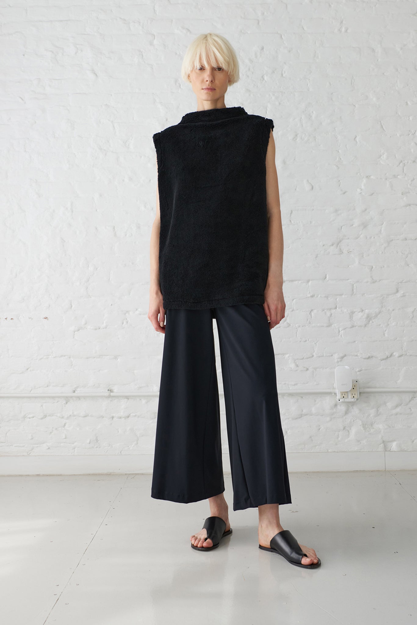 Holly Organic Cotton Vest - Black