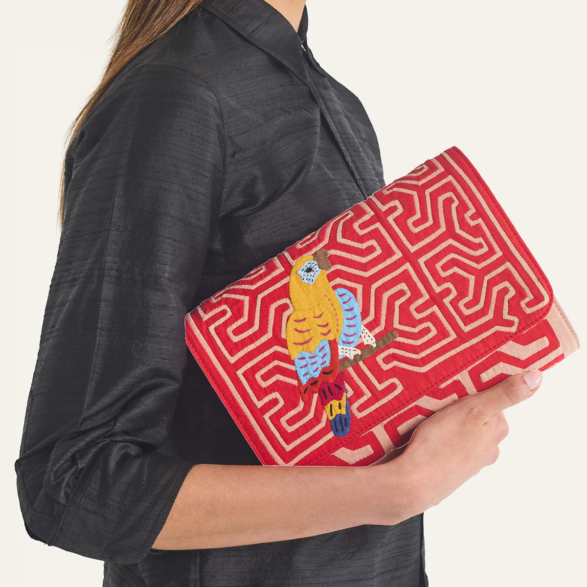 Guacamaya Clutch