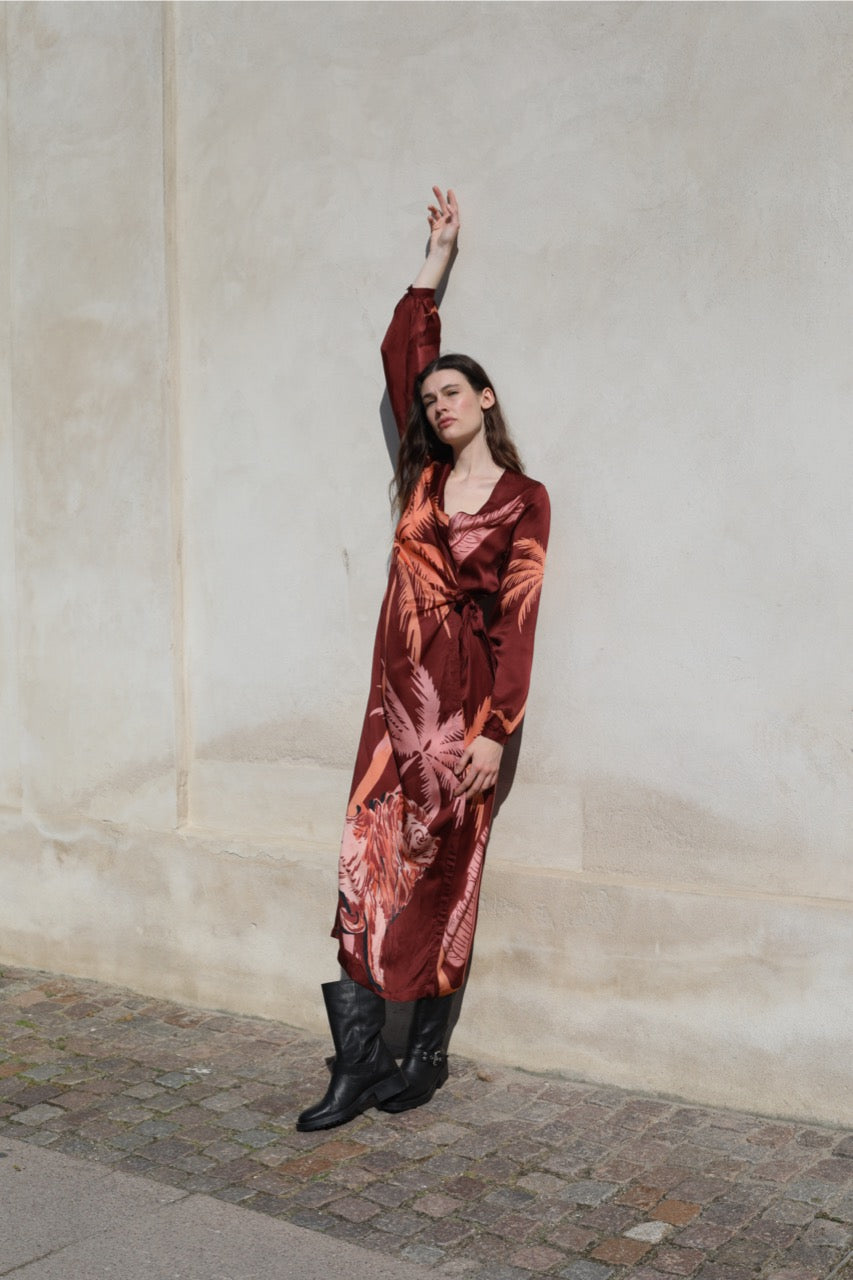 Long Dress - Lion Palm Burgundy